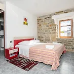 Denis Village In Istria For 28 People Pet Friendly Complex Of 4 Stone *