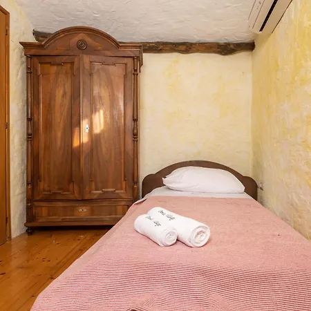 Villa Denis Village In Istria For 28 People Pet Friendly Complex Of 4 Stone *