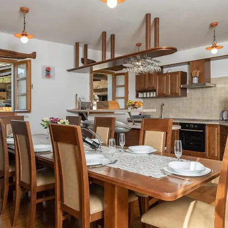 Denis Village In Istria For 28 People Pet Friendly Complex Of 4 Stone Buzet
