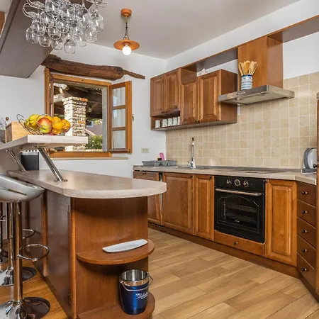 Vila Denis Village In Istria For 28 People Pet Friendly Complex Of 4 Stone