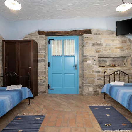 Villa Denis Village In Istria For 28 People Pet Friendly Complex Of 4 Stone Buzet