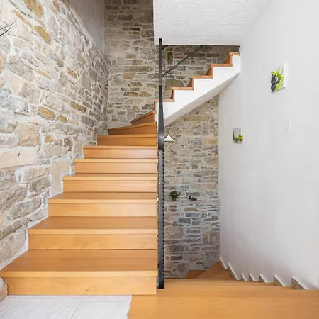Denis Village In Istria For 28 People Pet Friendly Complex Of 4 Stone * Buzet