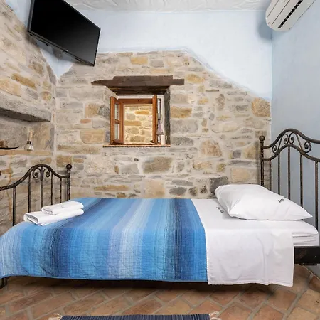 Villa Denis Village In Istria For 28 People Pet Friendly Complex Of 4 Stone *