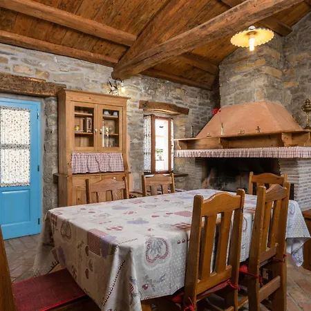 Denis Village In Istria For 28 People Pet Friendly Complex Of 4 Stone *