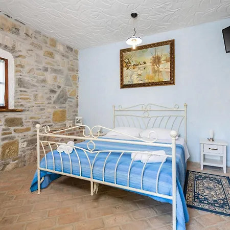 Villa Denis Village In Istria For 28 People Pet Friendly Complex Of 4 Stone Buzet