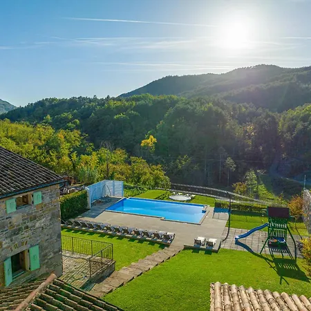 Denis Village In Istria For 28 People Pet Friendly Complex Of 4 Stone Buzet